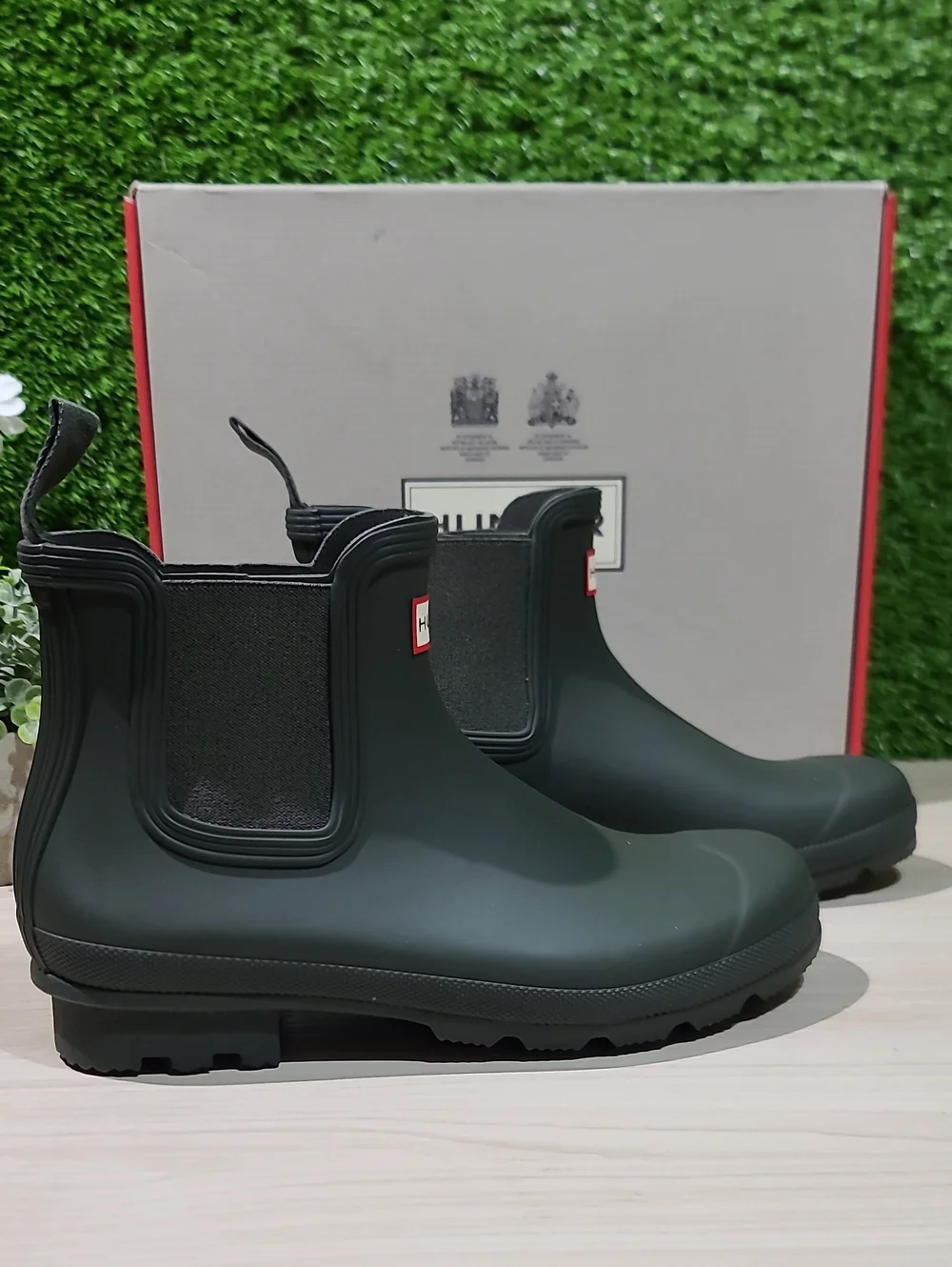 Hunter Men's Original Chelsea Rain Boots / Dark Olive US 9 NEW